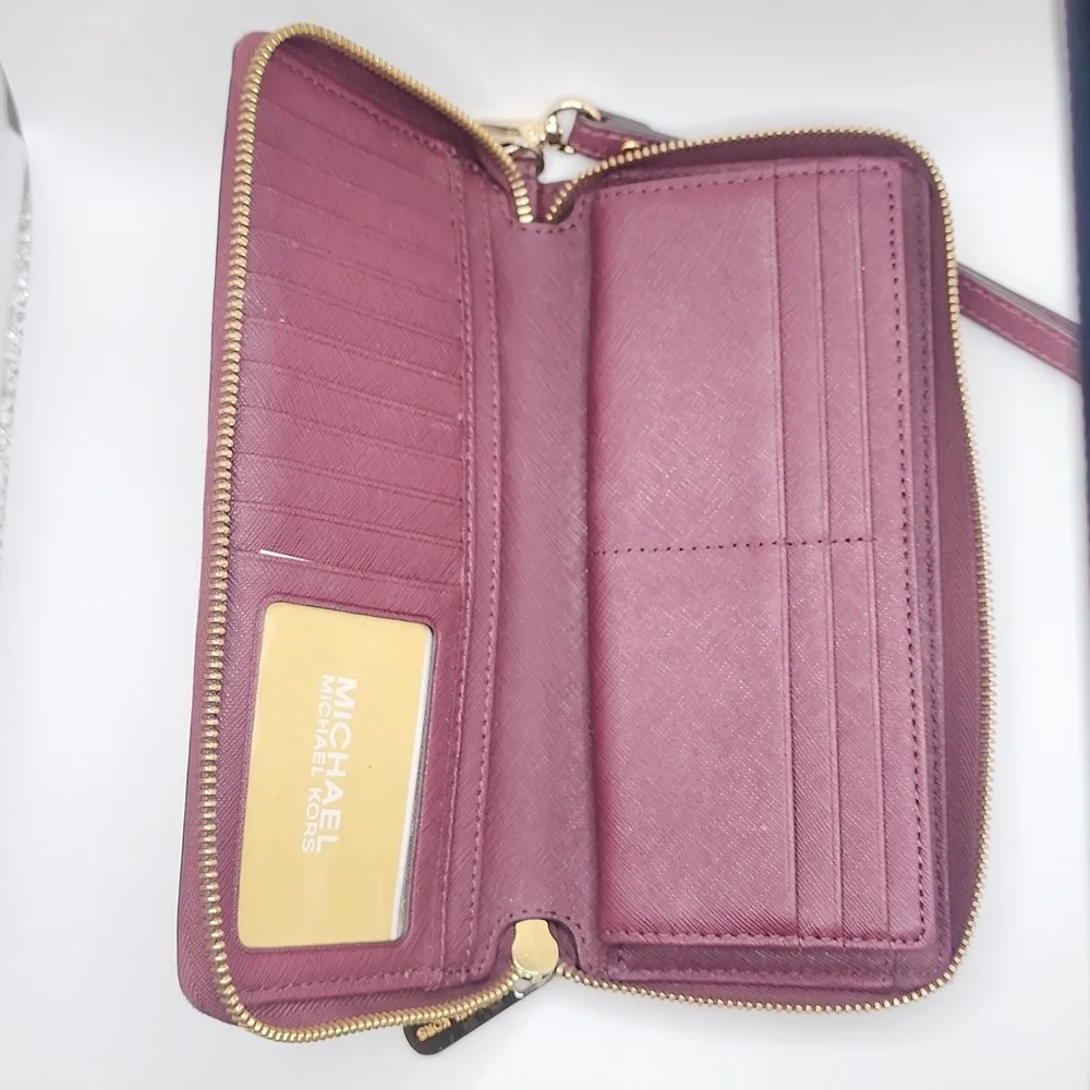 Michael Kors Large Continental Wallet Wristlet Leather, Bordeaux color Like New - Picture 9 of 11